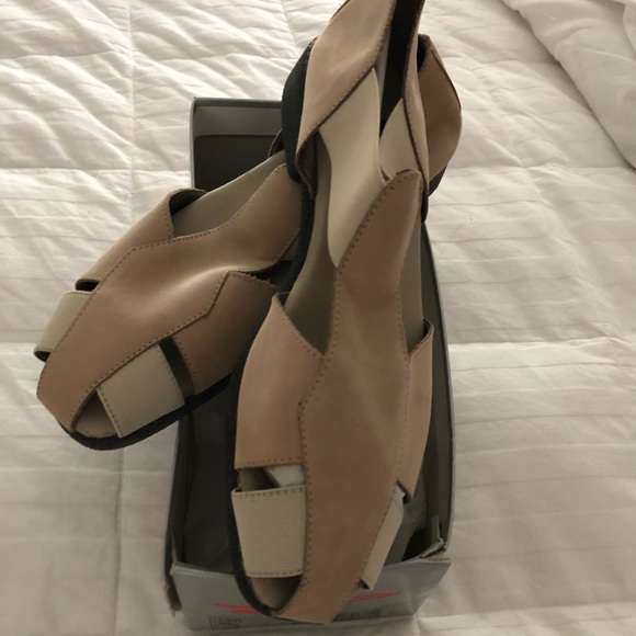 brands like aerosoles